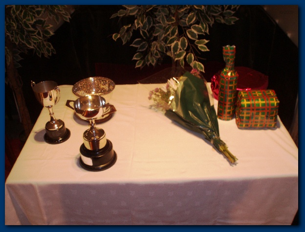 600x449 pixels (98K)